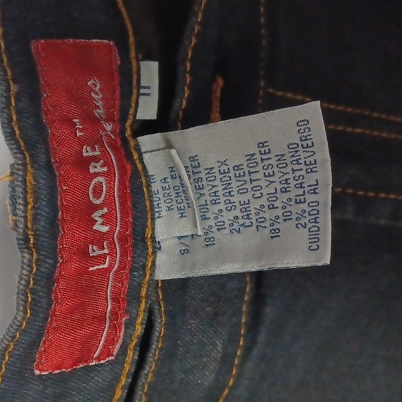 Le More Flare Jeans Embroidered, raw hem Women's 11 (fit like a 10) - Picture 6 of 7